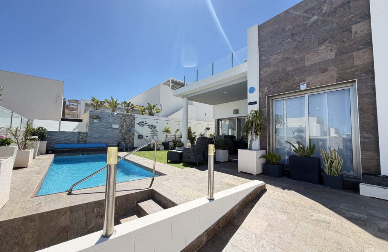 Begagnad - Fristående Villa - Orihuela Costa - Villamartín