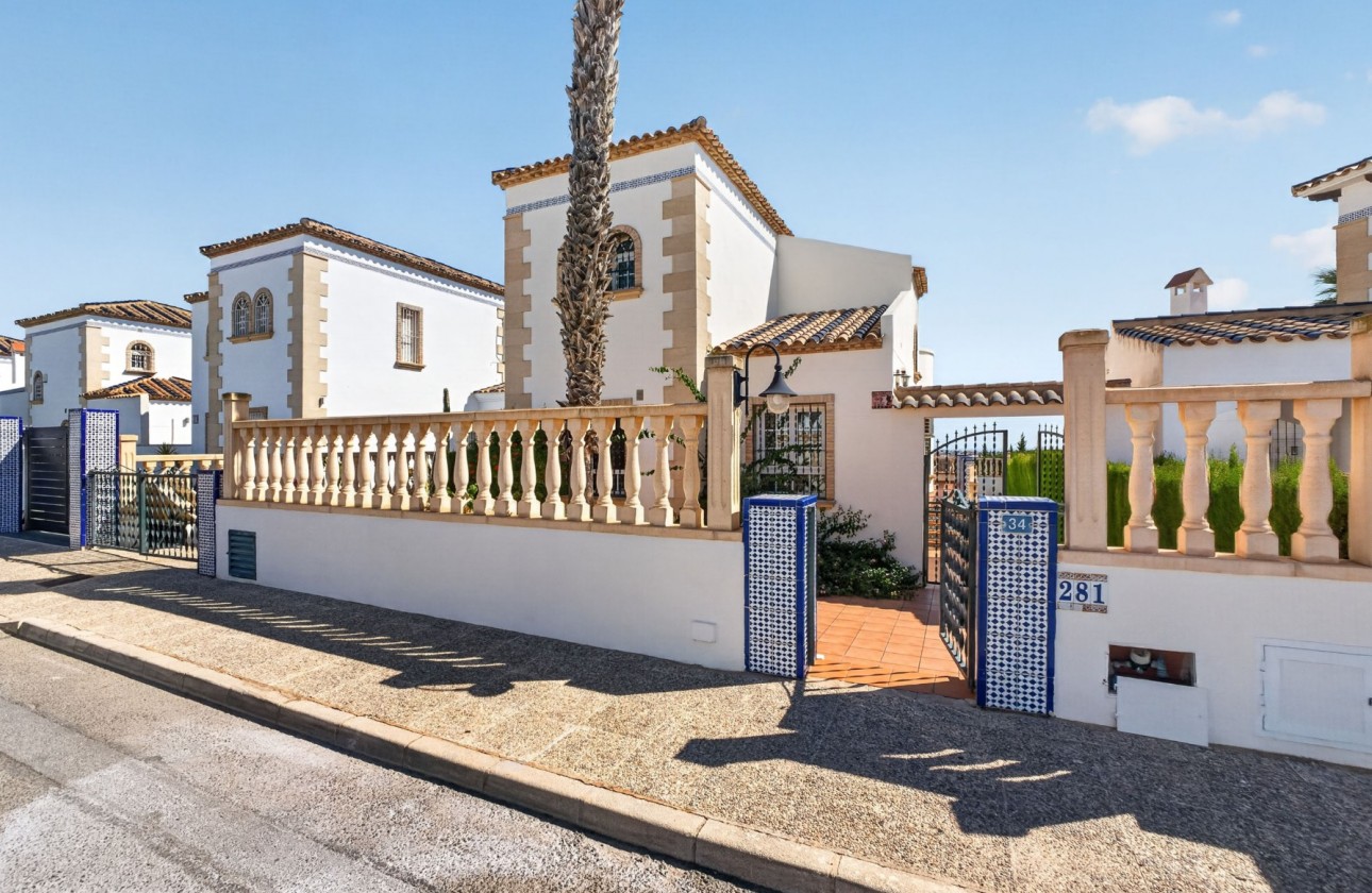 Begagnad - Fristående Villa - Orihuela Costa - Villamartín
