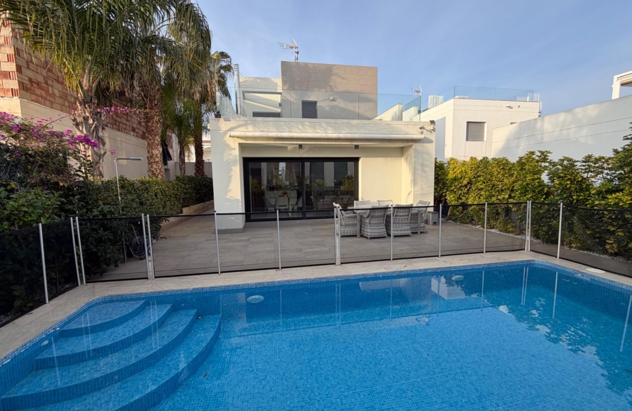 Begagnad - Fristående Villa - Rojales - Ciudad Quesada