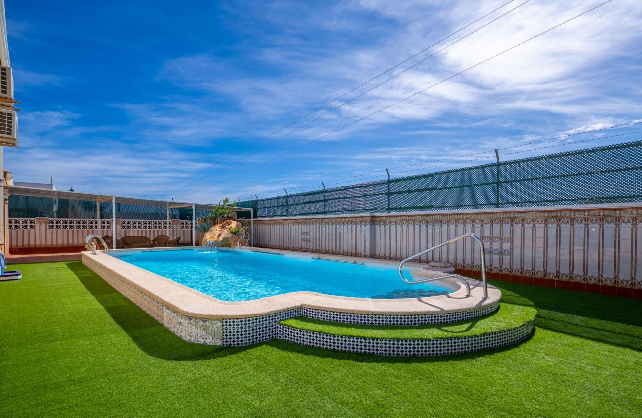 Begagnad - Fristående Villa - Torrevieja - El chaparral