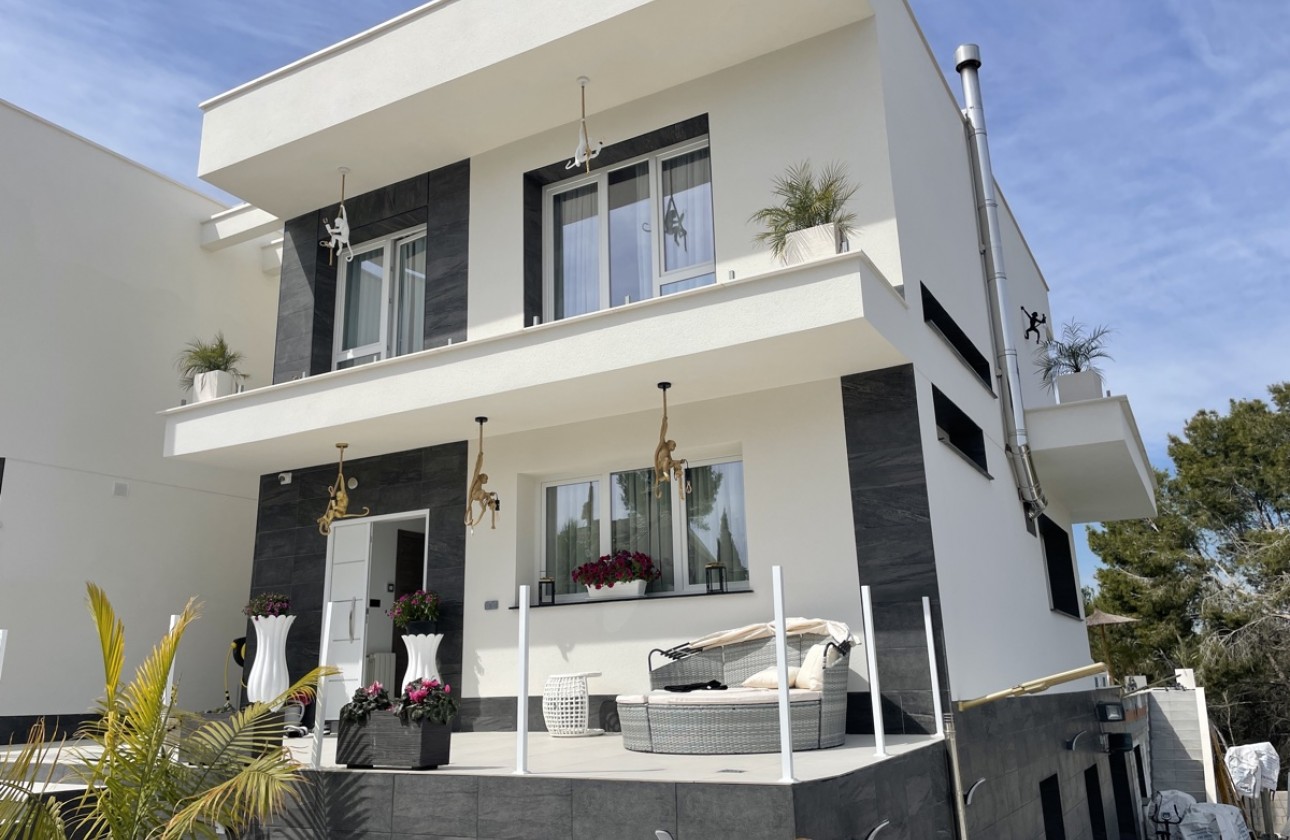 Begagnad - Fristående Villa - Torrevieja - Los Balcones - Los Altos del Edén