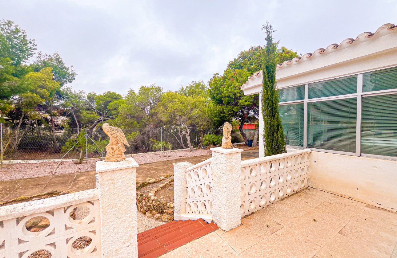 Begagnad - Fristående Villa - Torrevieja - Los Balcones - Los Altos del Edén