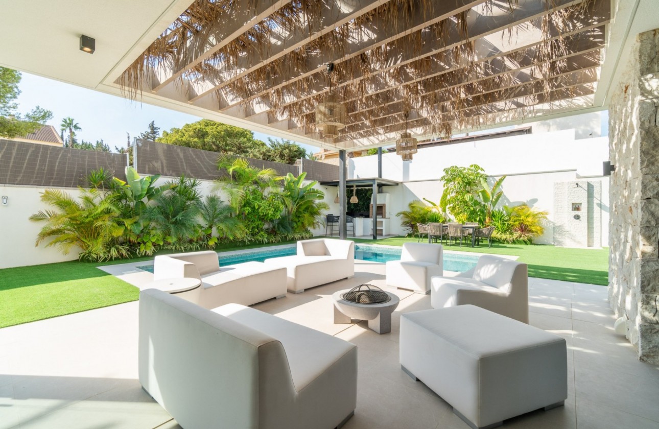 Begagnad - Fristående Villa - Torrevieja - Los Balcones - Los Altos del Edén