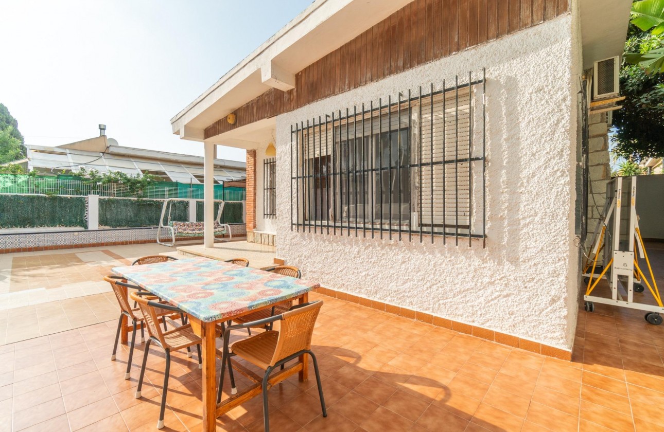 Begagnad - Fristående Villa - Torrevieja - Los Frutales