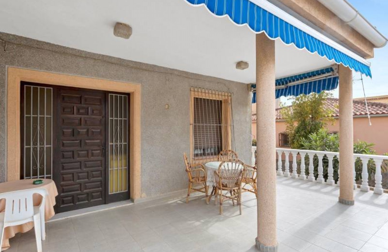 Begagnad - Fristående Villa - Torrevieja - Nueva Torrevieja - Aguas Nuevas