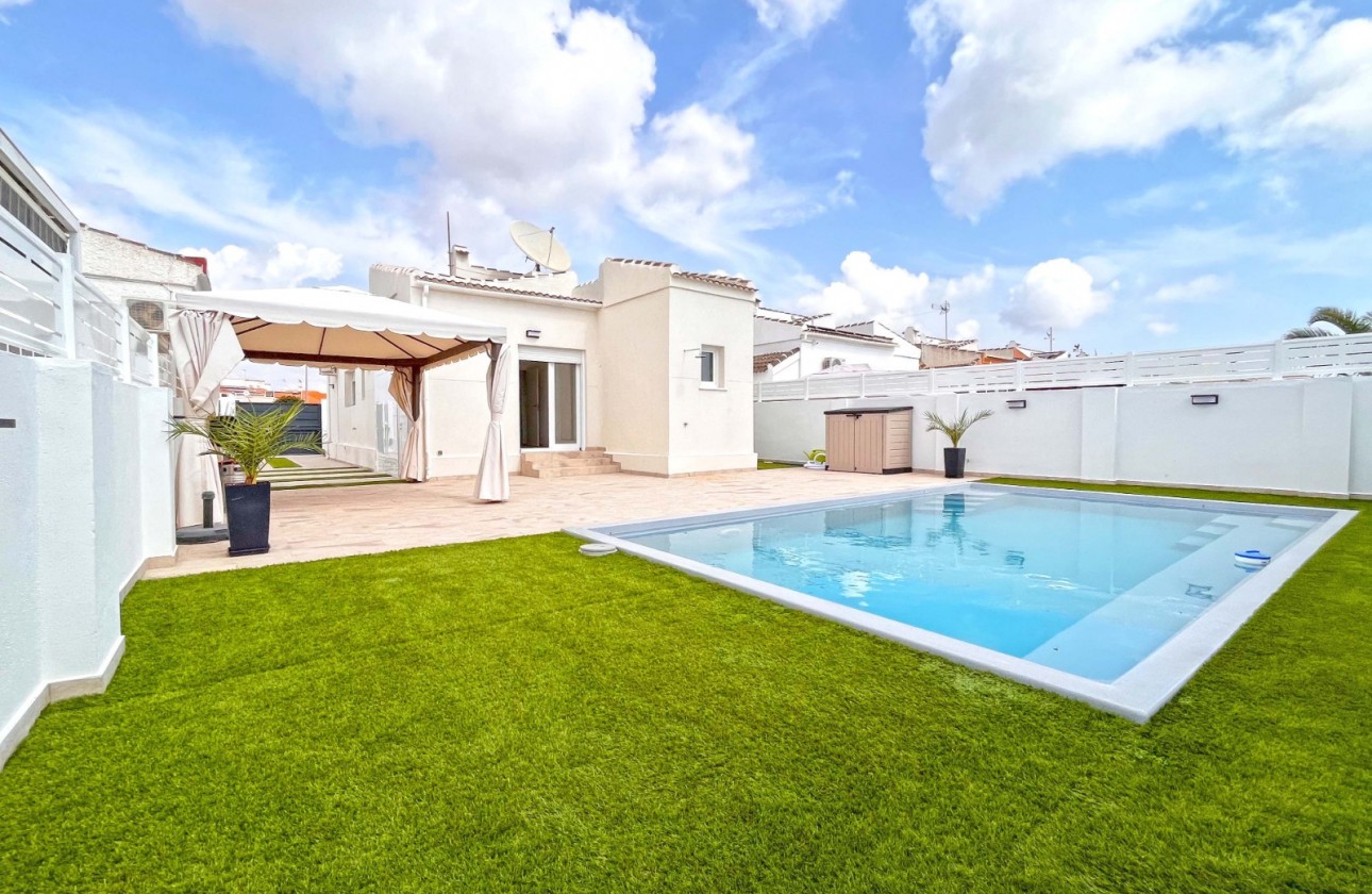 Begagnad - Fristående Villa - Torrevieja - San Luis