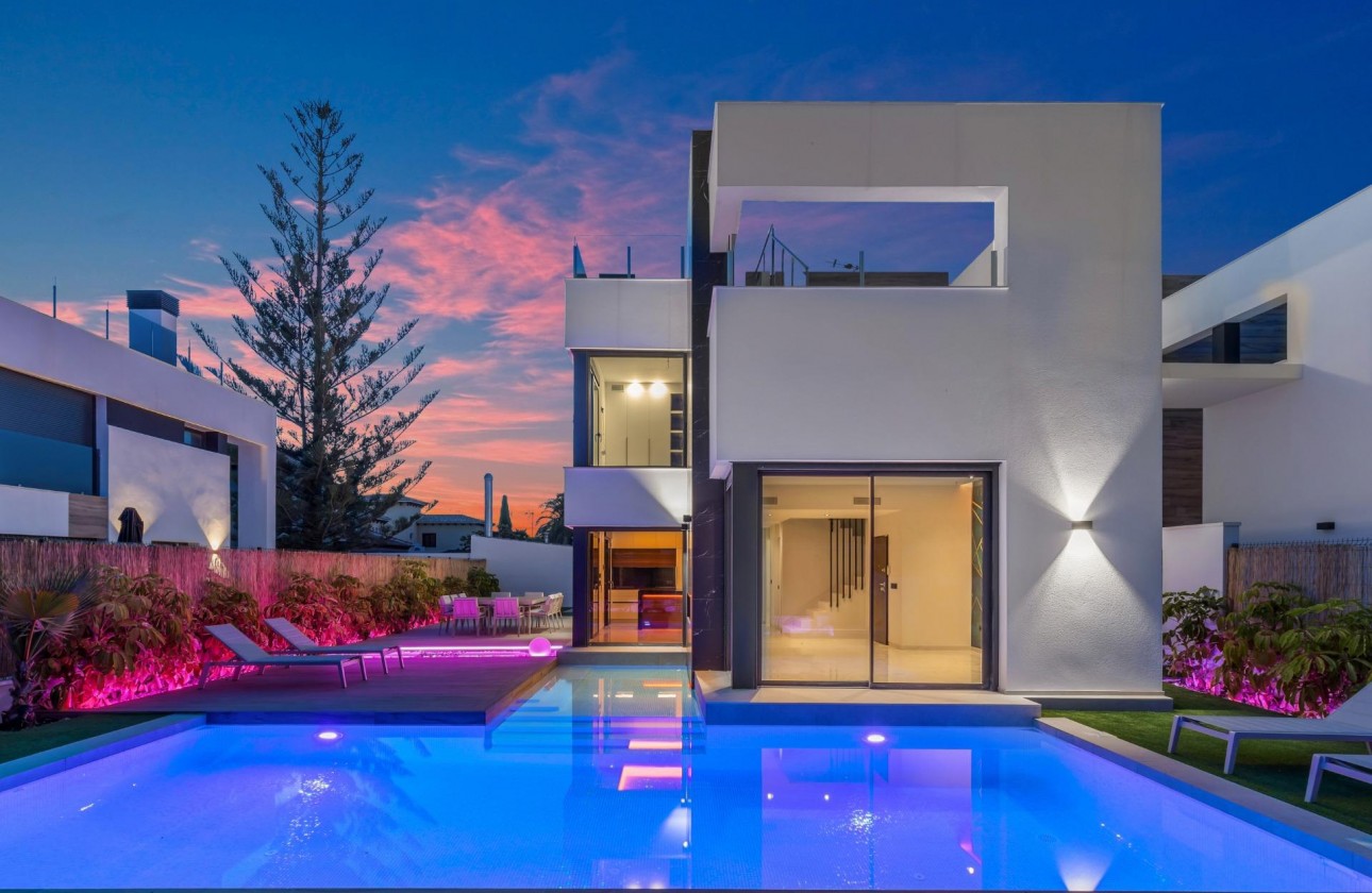 Begagnad - Fristående Villa - Torrevieja - Torreta Florida