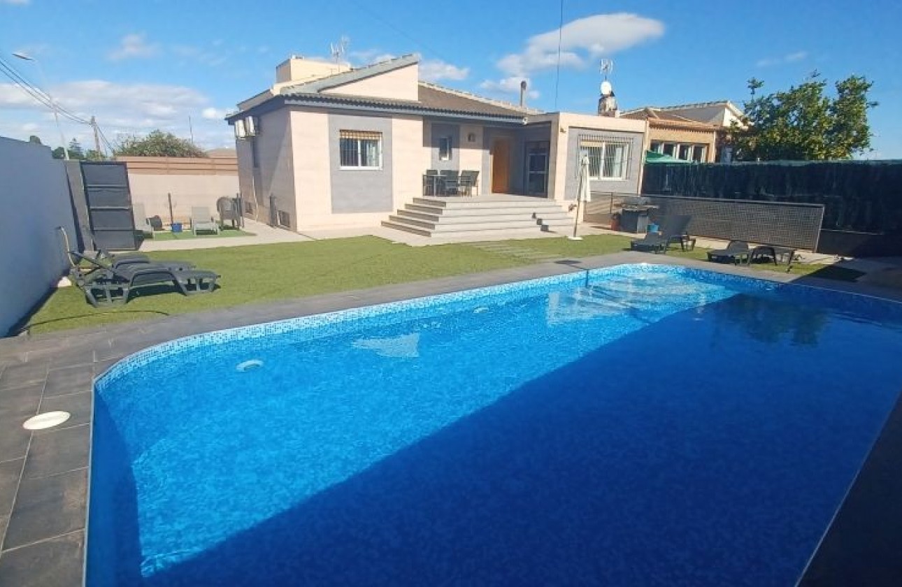 Begagnad - Fristående Villa - Torrevieja