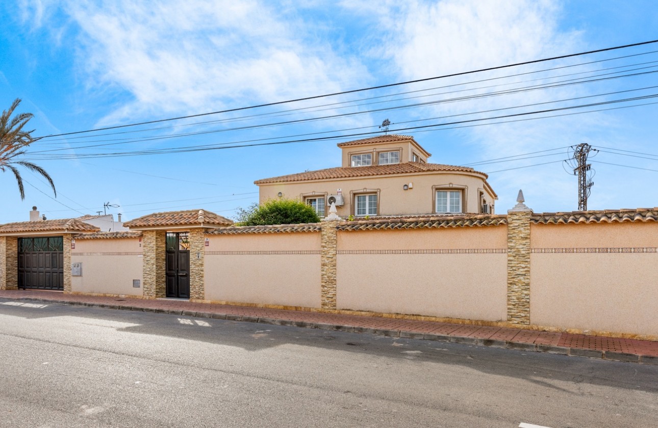 Begagnad - Fristående Villa - Torrevieja
