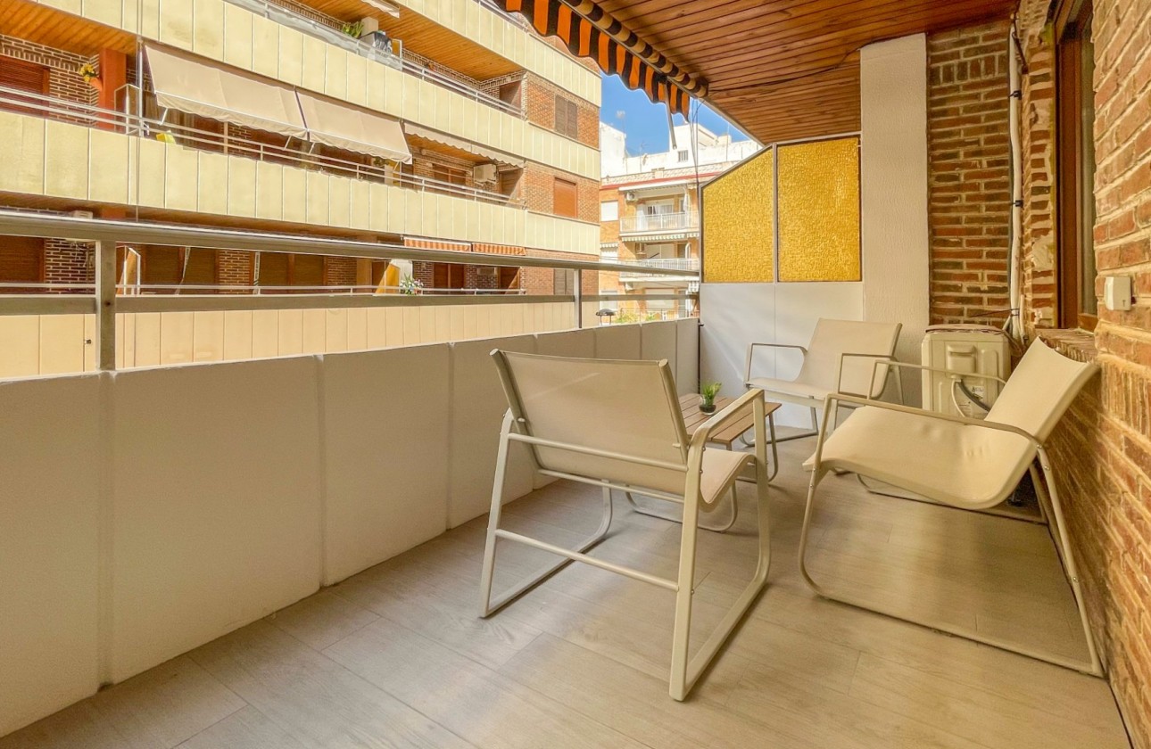 Begagnad - Lägenhet - Torrevieja - El Acequión - Los Náufragos