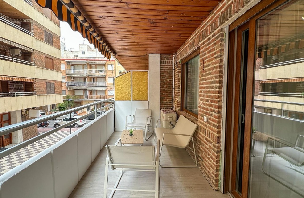 Begagnad - Lägenhet - Torrevieja - El Acequión - Los Náufragos