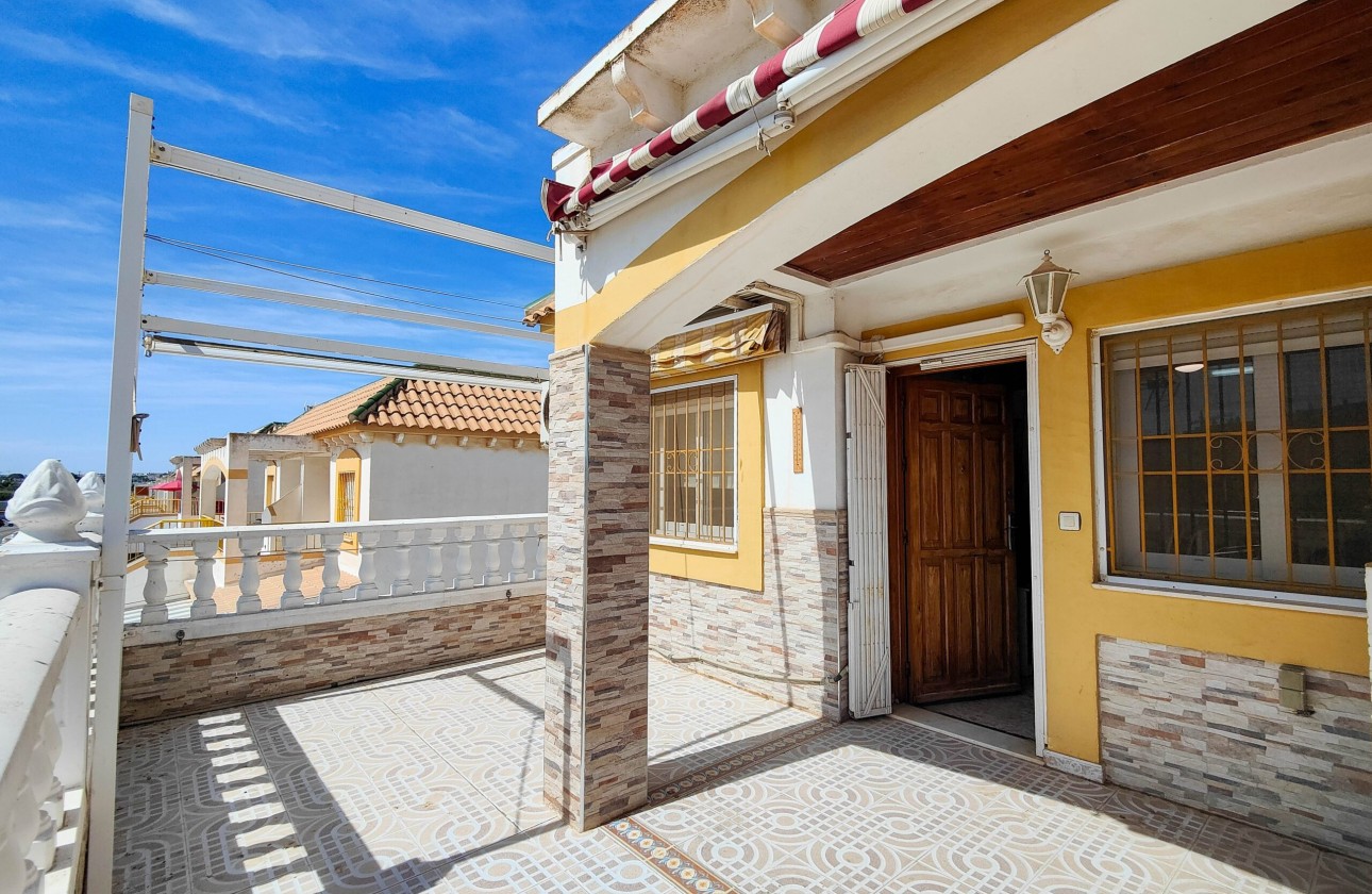 Begagnad - Lägenhet - Torrevieja - La Siesta - El Salado -  Torreta