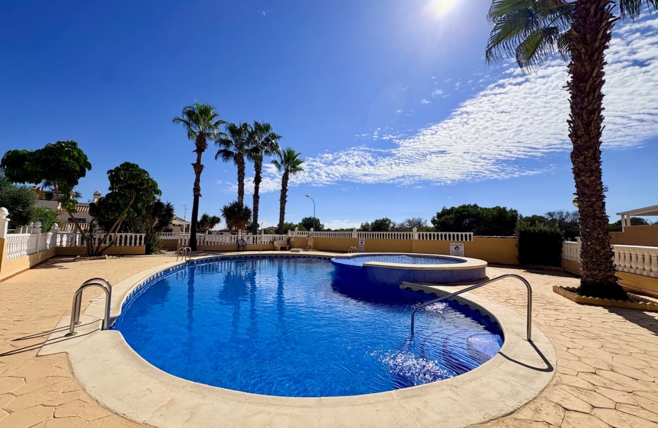Begagnad - Radhus - Orihuela Costa - Playa Flamenca
