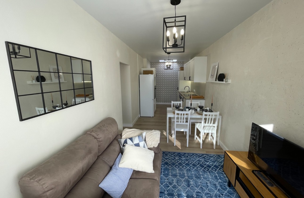 Begagnad - Radhus - Torrevieja - La Siesta - El Salado -  Torreta