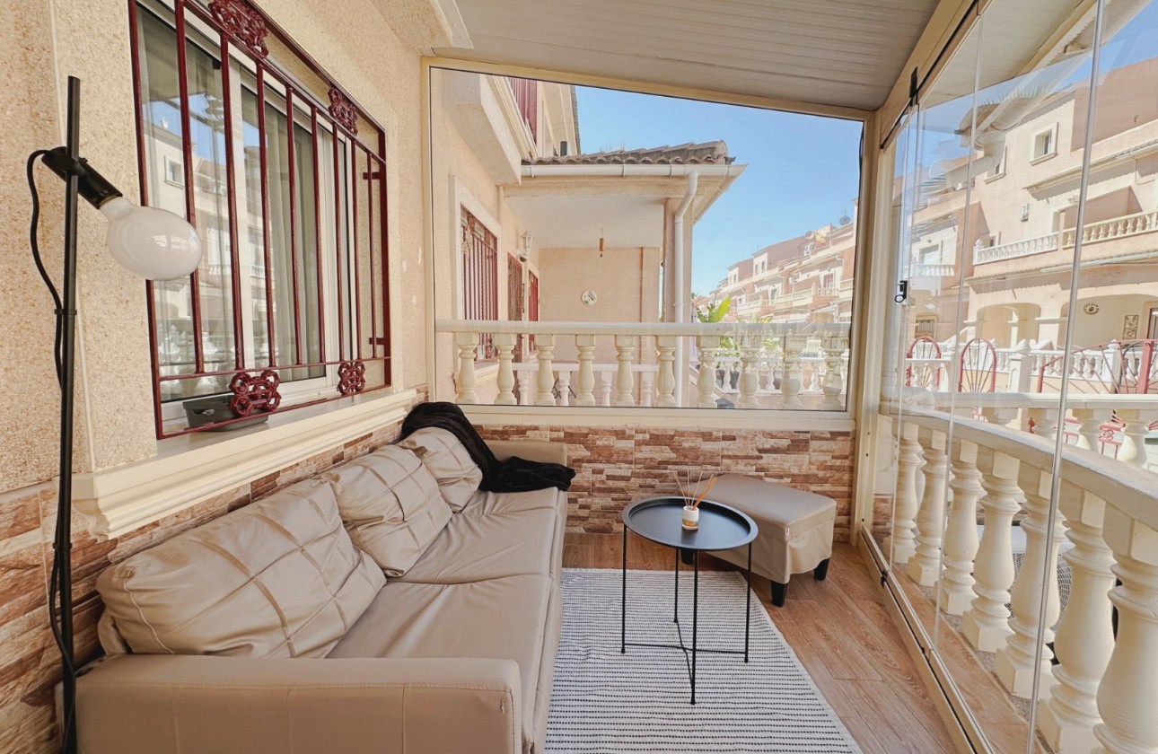 Begagnad - Townhouse / Terraced House - Orihuela Costa - La Zenia