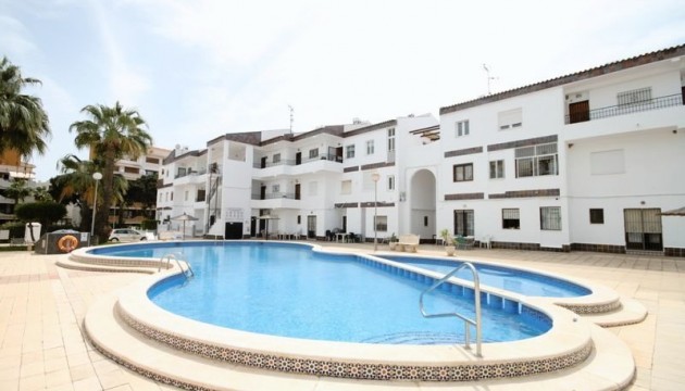 Бунгало - Перепродажа - Orihuela Costa - Punta Prima