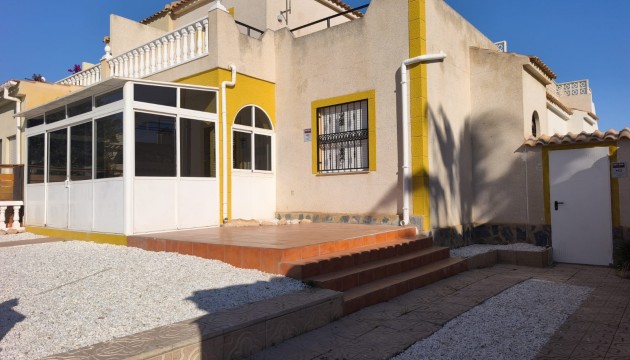 Бунгало - Перепродажа - Orihuela Costa - Punta Prima