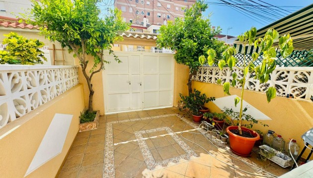 Бунгало - Перепродажа - Torrevieja - Nueva Torrevieja - Aguas Nuevas