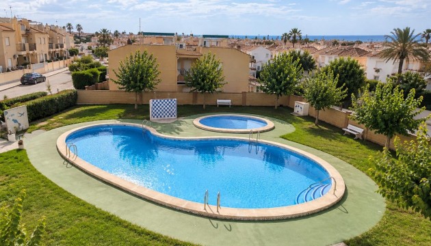 Bungalow - Odsprzedaż - Torrevieja - La Siesta - El Salado -  Torreta