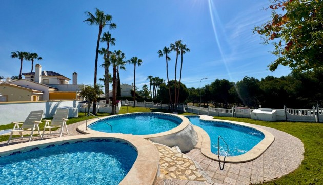 Bungalow - Resale - Orihuela Costa - Villamartín