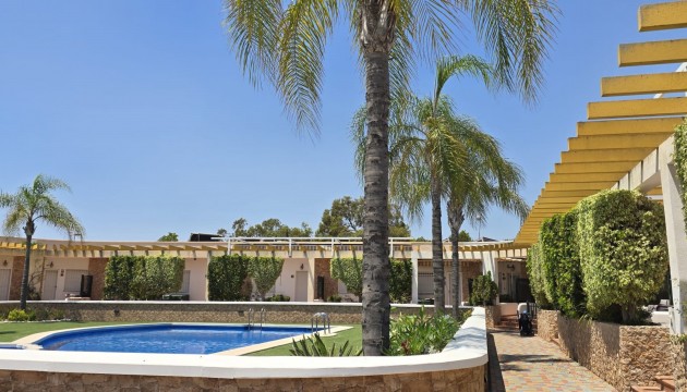Bungalow - Wiederverkauf - Orihuela Costa - Mil Palmeras