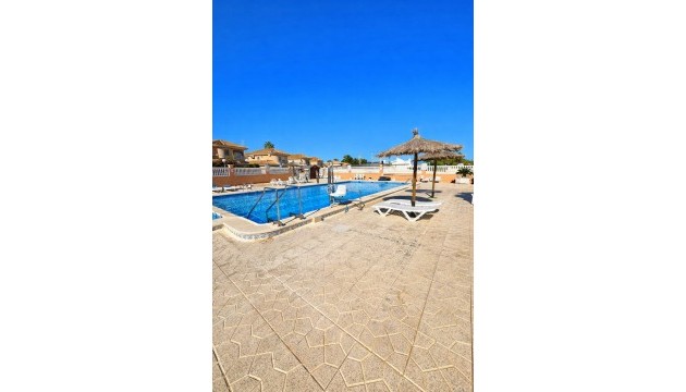 Bungalow - Wiederverkauf - Torrevieja - Los Altos