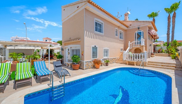 Chalet Independiente - Reventa - Ciudad Quesada - Ciudad Quesada