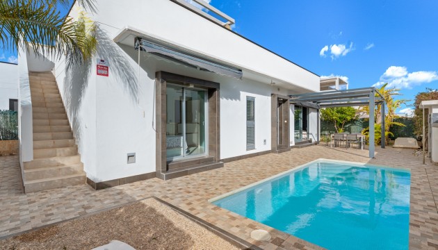 Chalet Independiente - Reventa - Ciudad Quesada - Ciudad Quesada