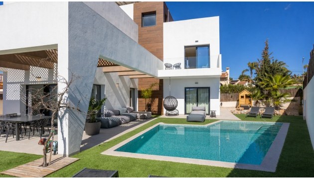 Chalet Independiente - Reventa - Ciudad Quesada - Ciudad Quesada