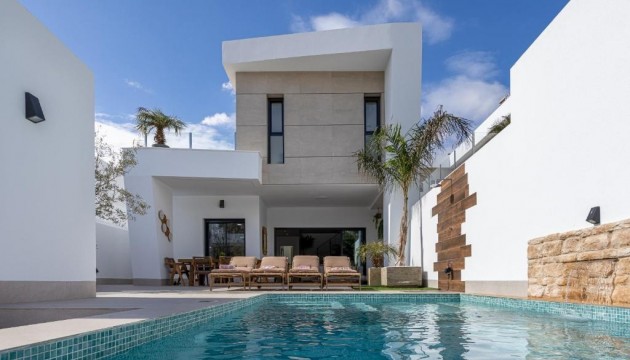 Chalet Independiente - Reventa - Dolores - Dolores