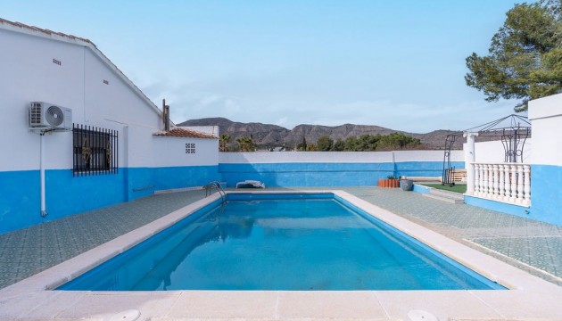 Chalet Independiente - Reventa - Hondón de las Nieves - Hondón de las Nieves