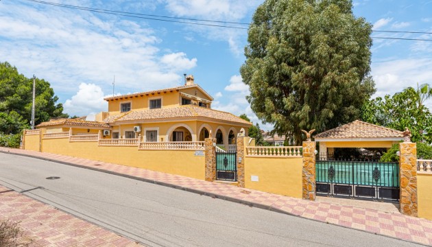 Chalet Independiente - Reventa - Jacarilla - Jacarilla