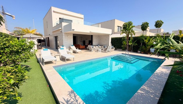 Chalet Independiente - Reventa - Los Montesinos - Los Montesinos