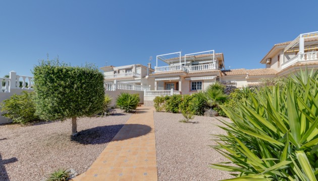 Chalet Independiente - Reventa - Orihuela Costa - calle Ciruela