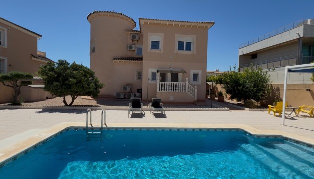 Chalet Independiente - Reventa - Orihuela Costa - Costa Blanca