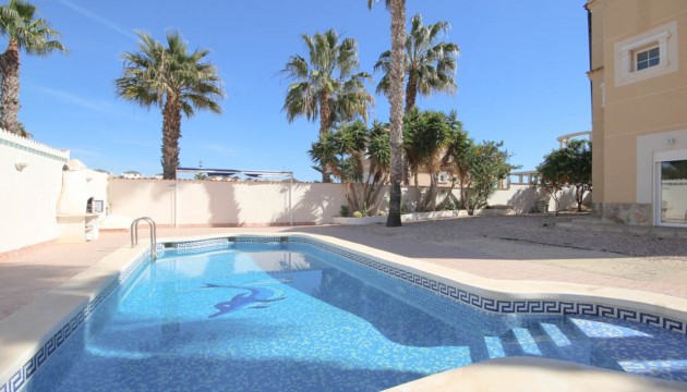 Chalet Independiente - Reventa - Orihuela Costa - La Zenia