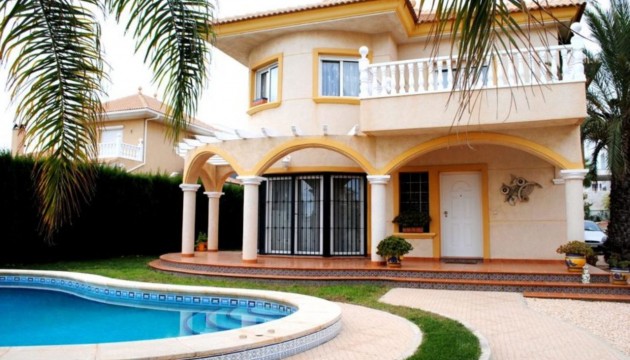 Chalet Independiente - Reventa - Orihuela Costa - La Zenia