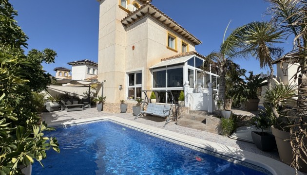 Chalet Independiente - Reventa - Orihuela Costa - La Zenia