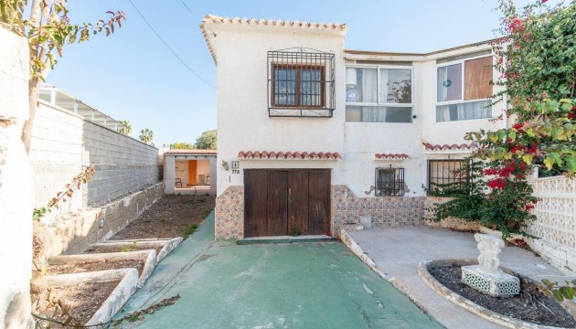 Chalet Independiente - Reventa - Orihuela Costa - Punta Prima