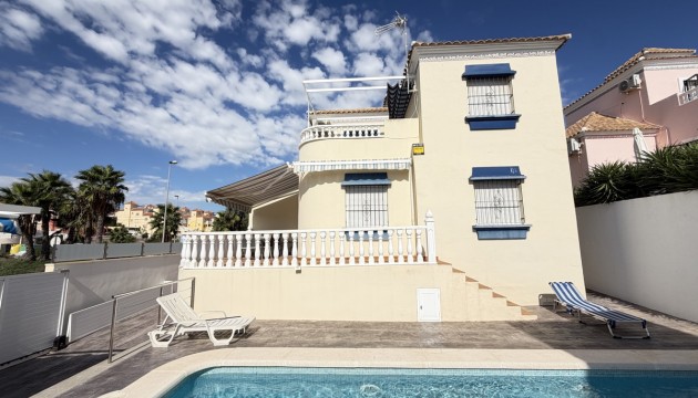 Chalet Independiente - Reventa - Orihuela Costa - Villamartín