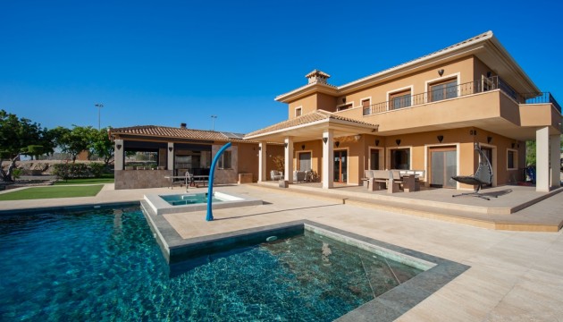 Chalet Independiente - Reventa - Torremendo - Torremendo