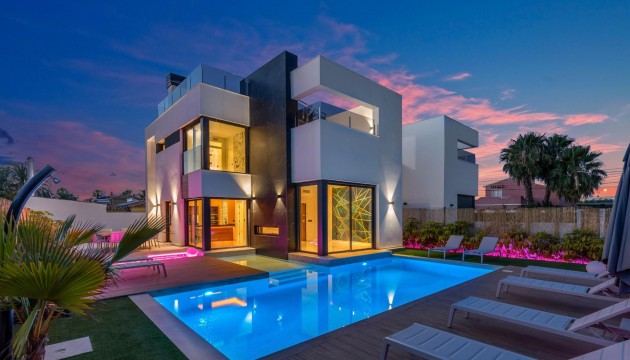 Chalet Independiente - Reventa - Torrevieja - Torreta Florida