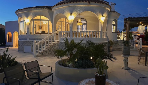 Chalet Independiente - Reventa - Torrevieja - Torrevieja