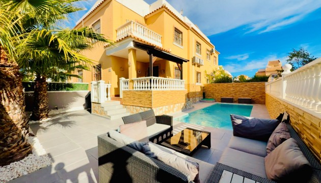 Detached Villa - Herverkoop - Ciudad Quesada - Doña Pepa