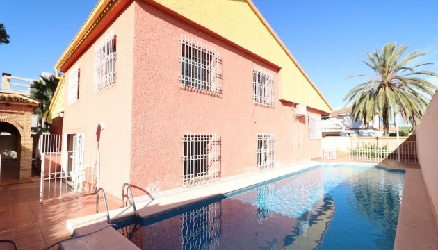 Detached Villa - Herverkoop - Orihuela Costa - Cabo Roig