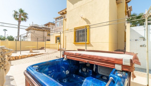 Detached Villa - Herverkoop - Orihuela Costa - La Zenia