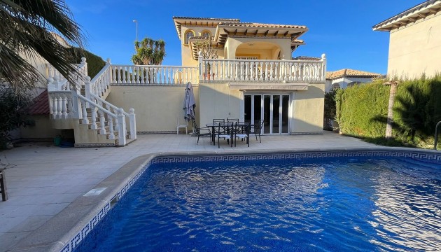 Detached Villa - Herverkoop - Orihuela Costa - La Zenia