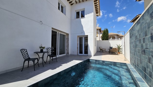 Detached Villa - Herverkoop - Orihuela Costa - La Zenia