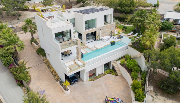 Detached Villa - Herverkoop - Orihuela Costa - Las Colinas Golf