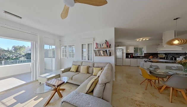 Detached Villa - Herverkoop - Orihuela Costa - Lomas de Campoamor